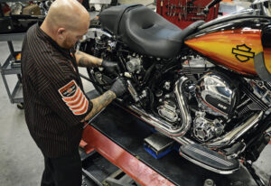 Service vor Winter Inspektion Motorrad und Harley-Davidson