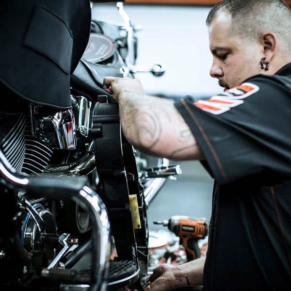 Service vor Winter bei Motorrad und Harley-Davidson